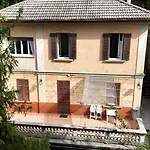 Scurati Apartament *